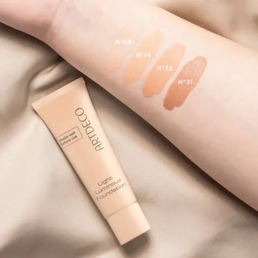 Light Luminous Foundation